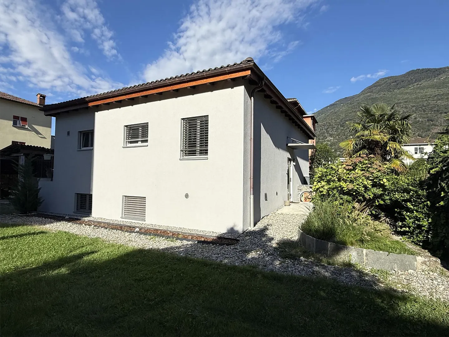 Perfect combination of central location and modern comfort - Photo 8 of 9
