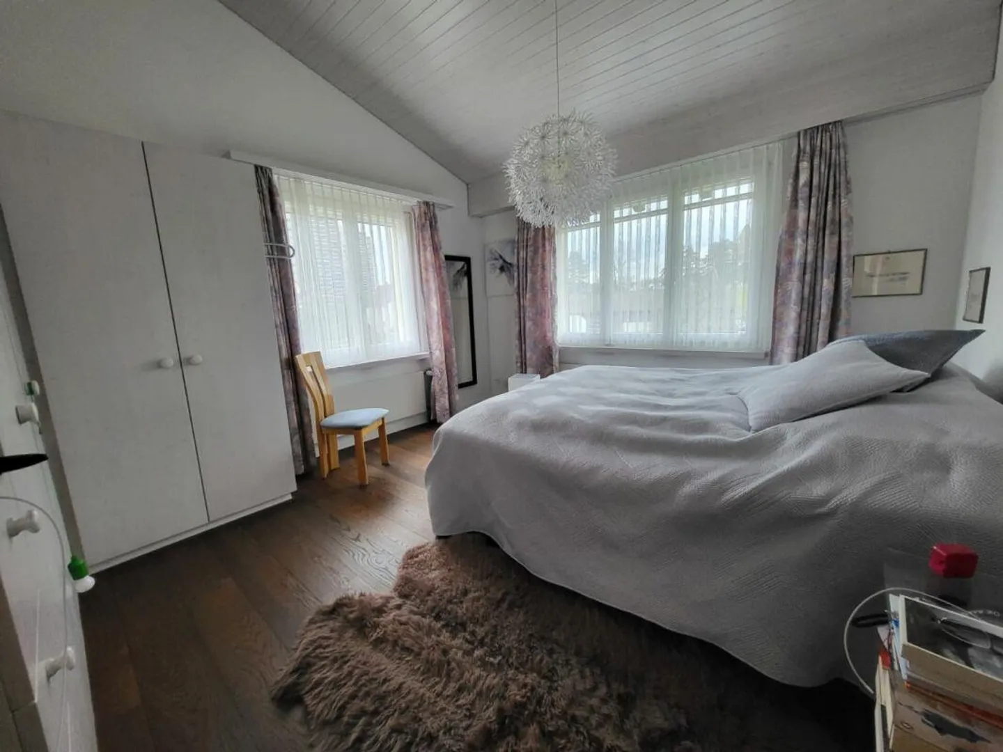 Casa unifamiliare di 6,5 stanze con giardino generoso - Foto 5 di 12