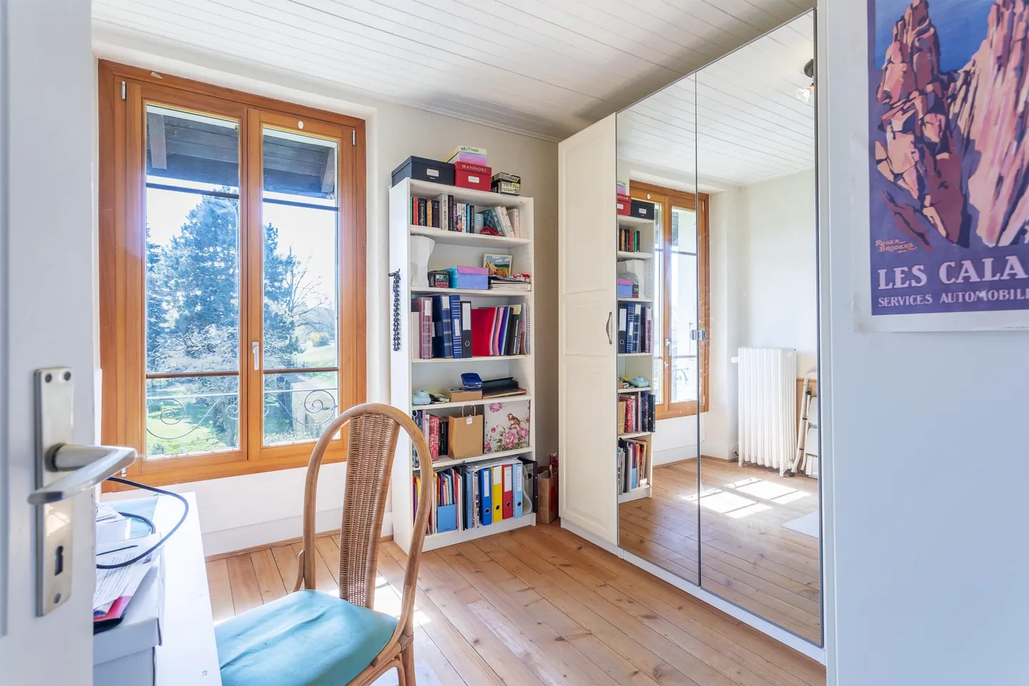 In esclusiva - Incantevole proprietà familiare con annesso, in un contesto verde - Foto 8 di 12