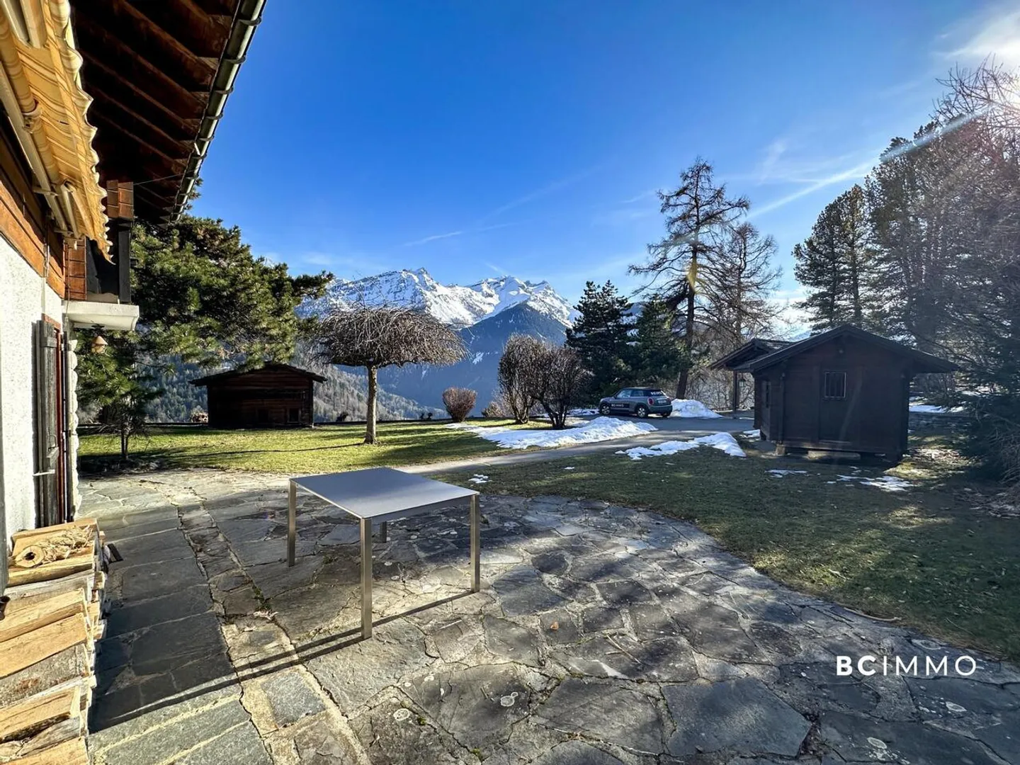 Großes Chalet mit 4 Wohnungen - Foto 4 von 10