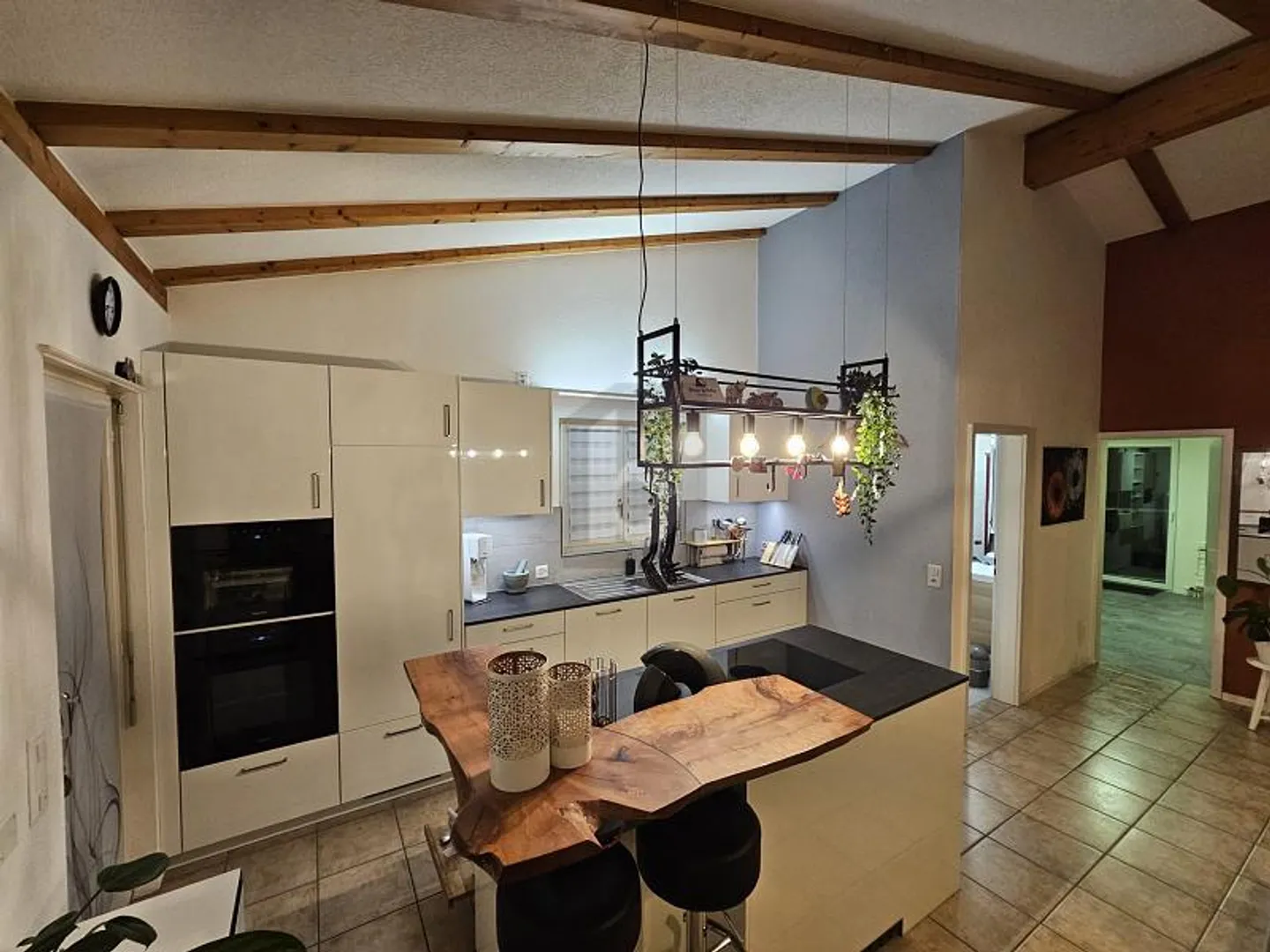 Casa familiare moderna con ufficio - Foto 2 di 6