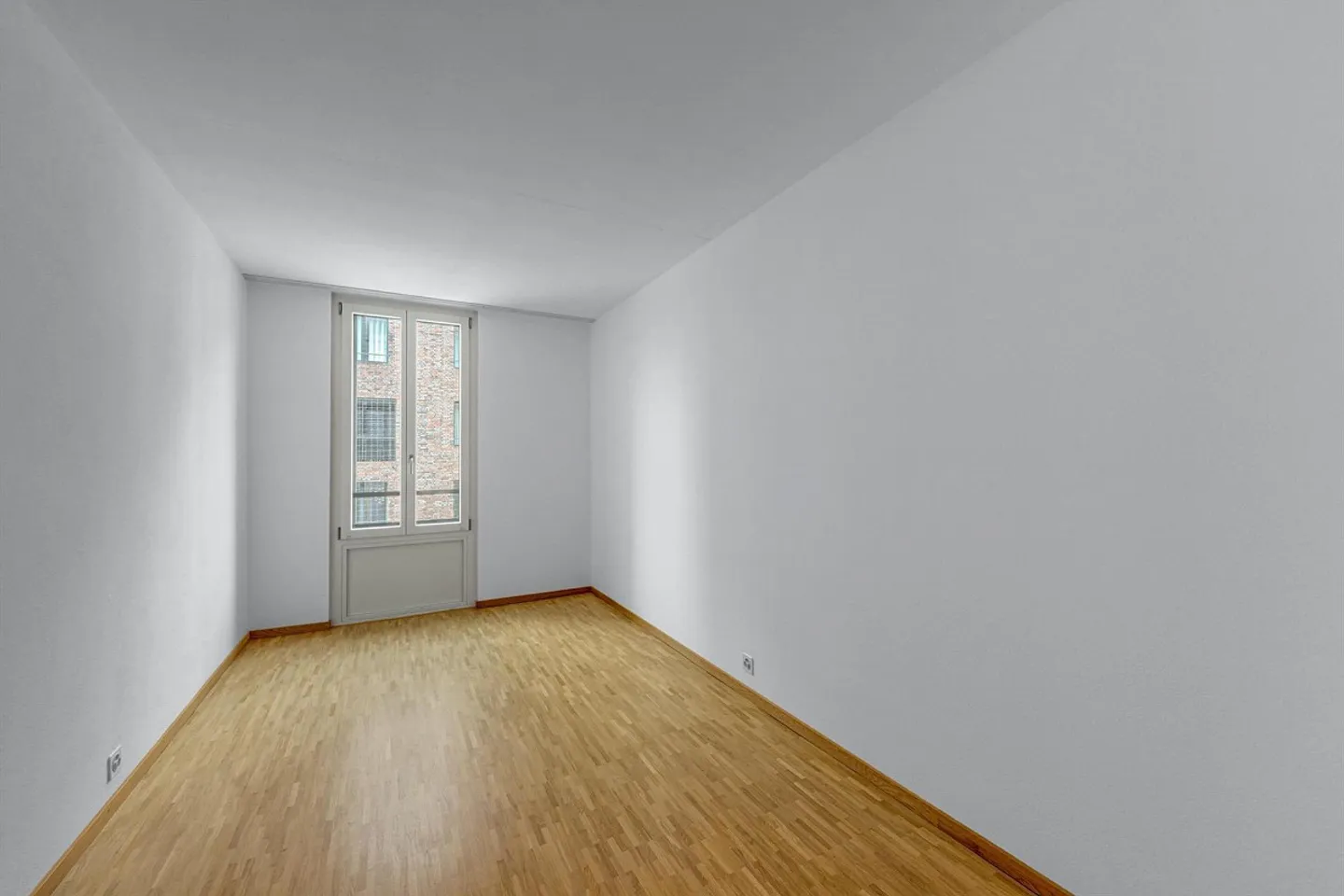 Belle et spacieuse appartement de 7,5 pièces dans un environnement familial - Photo 9 sur 11