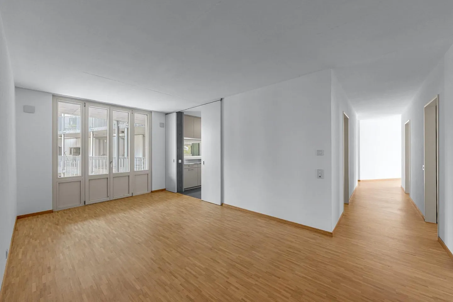 Belle et spacieuse appartement de 7,5 pièces dans un environnement familial - Photo 11 sur 11