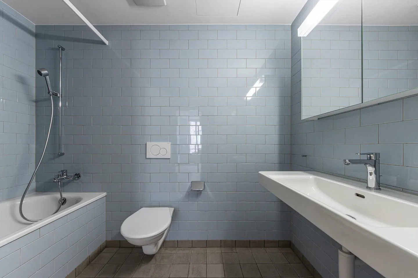 Belle et spacieuse appartement de 7,5 pièces dans un environnement familial - Photo 5 sur 11