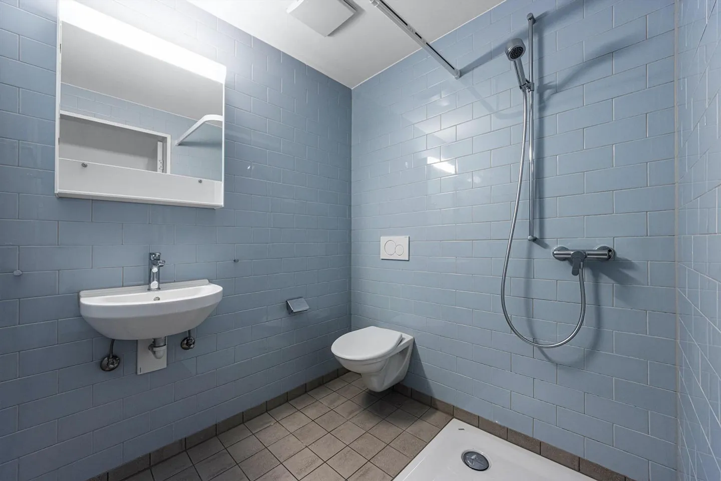 Belle et spacieuse appartement de 7,5 pièces dans un environnement familial - Photo 6 sur 11