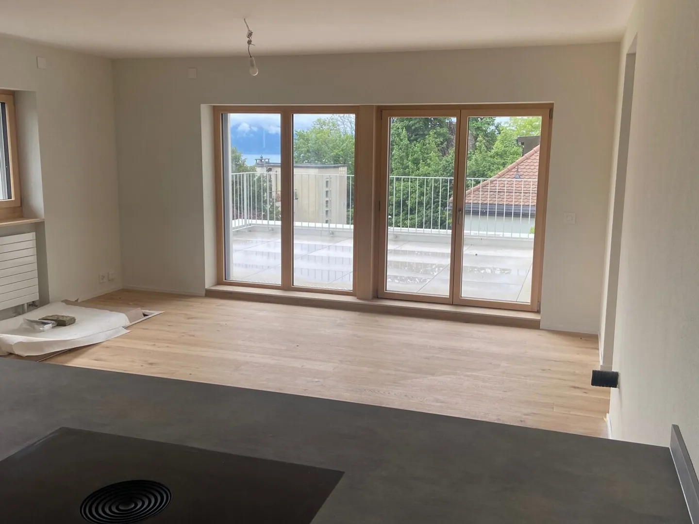 Appartamento con 3,5 stanze completamente ristrutturato - Foto 7 di 8