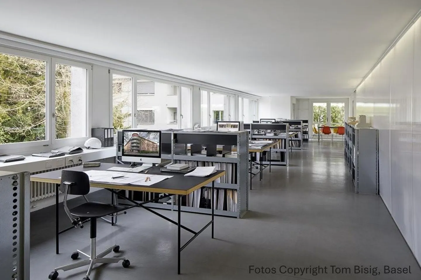 With Location Advantage - Work Quietly, Centrally Connected. - Photo 3 of 6