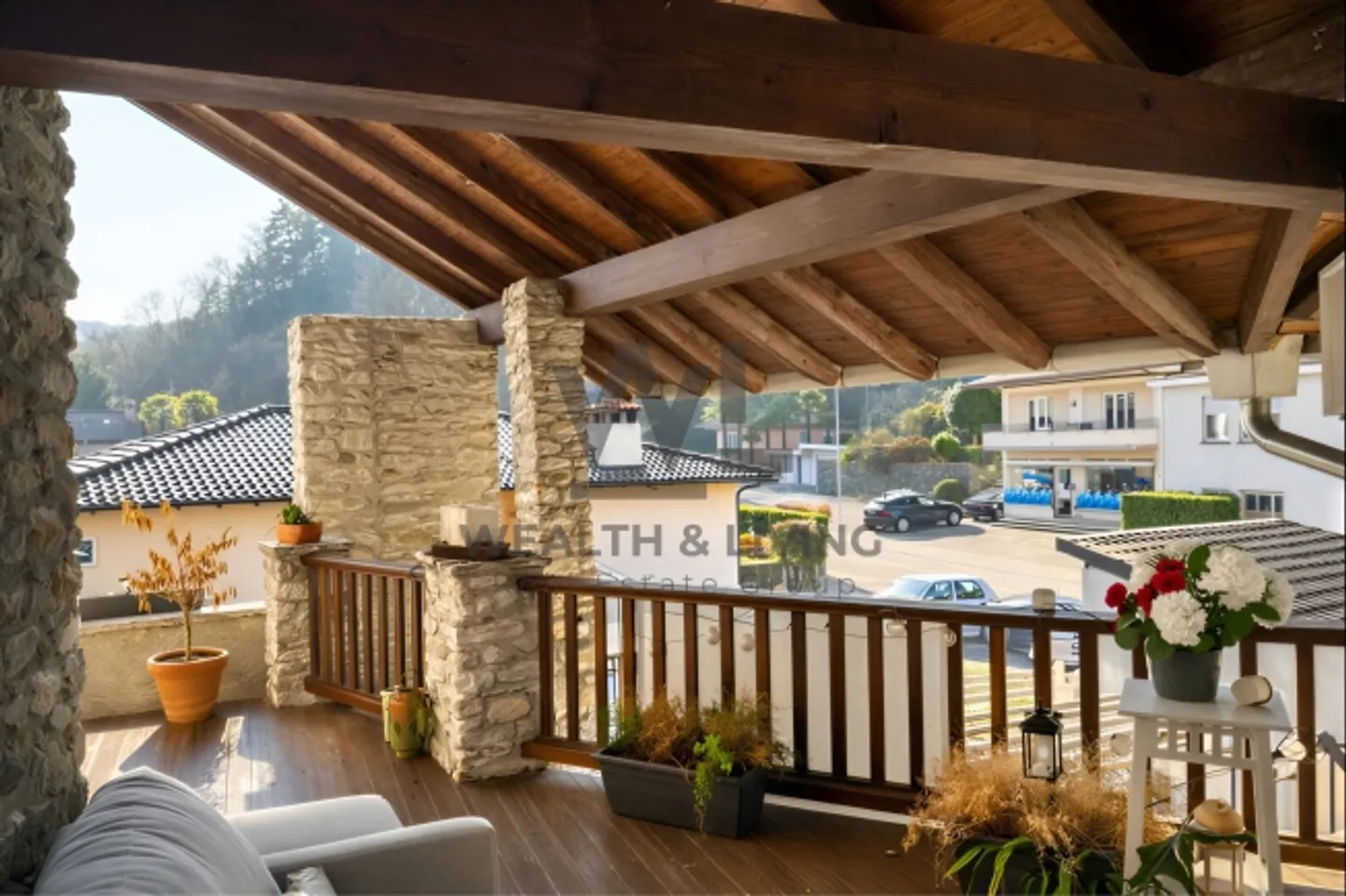 Casa a schiera di 5 camere con charme ticinese in una posizione tranquilla a Losone - Foto 13 di 13