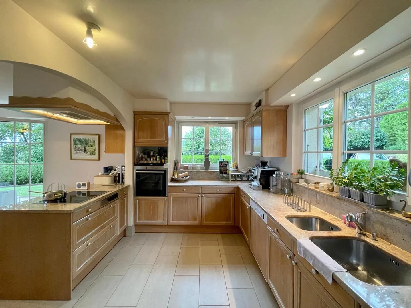 Villa spacieuse avec vue lac - Photo 3 sur 12