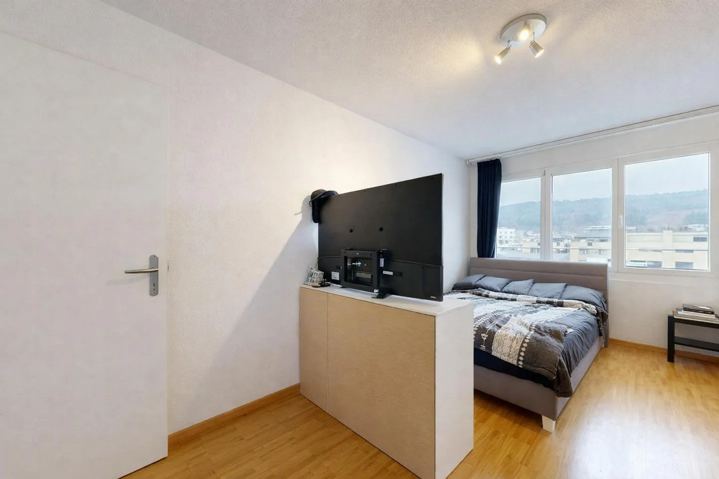 Appartamento 5.5 con 144 mq di superficie abitabile netta e 22 mq di loggia - Foto 2 di 13
