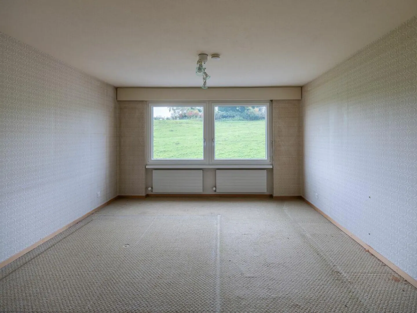 4.5 - 5.5 Room Apartment in Charming Multi-Family House - Photo 11 of 14