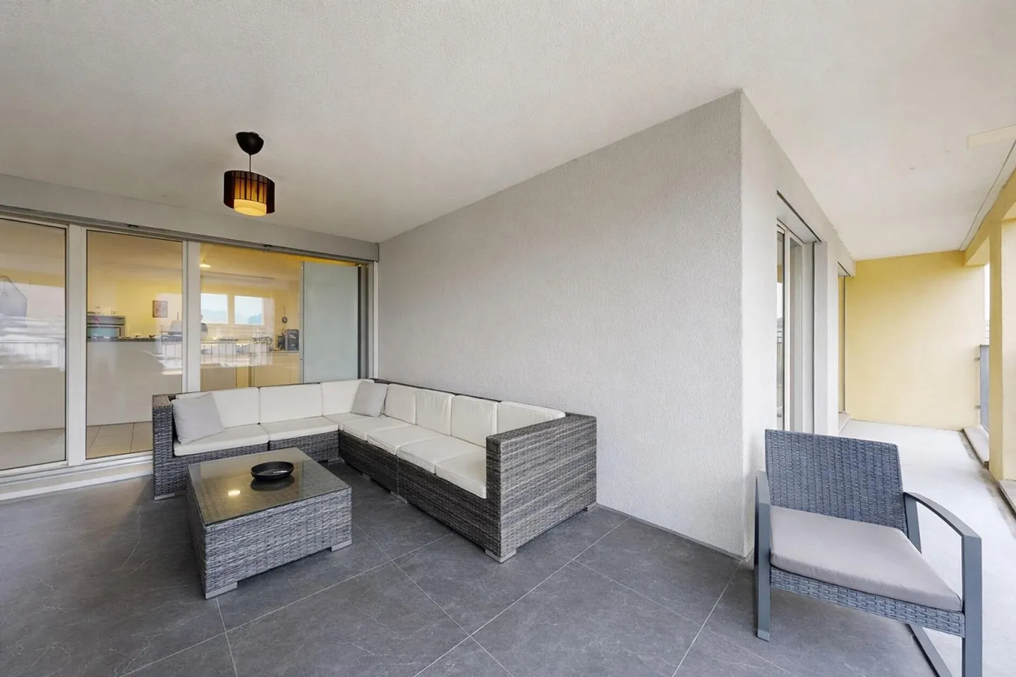 Appartamento 5.5 con 144 mq di superficie abitabile netta e 22 mq di loggia - Foto 6 di 13