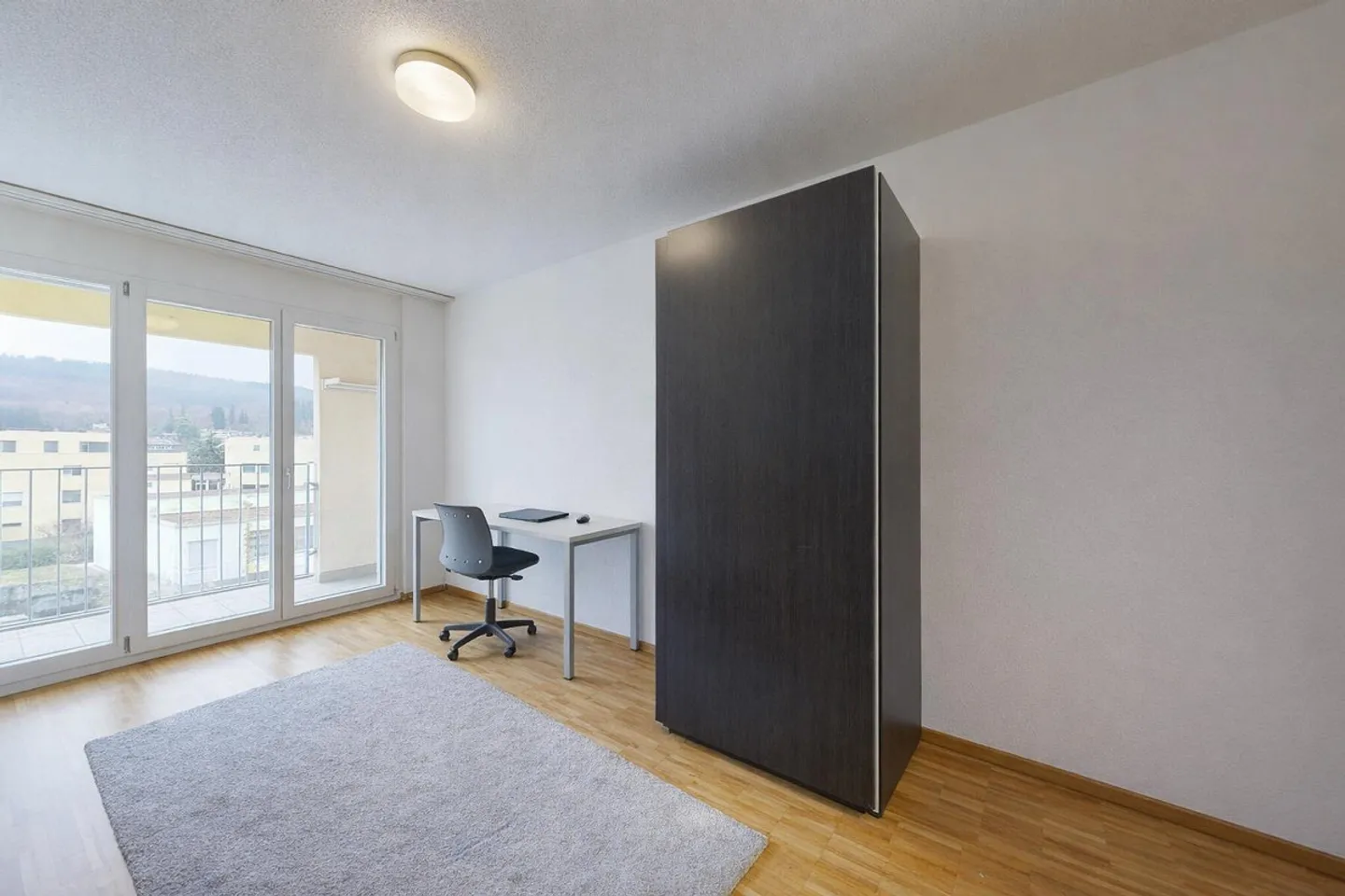 Appartamento 5.5 con 144 mq di superficie abitabile netta e 22 mq di loggia - Foto 8 di 13