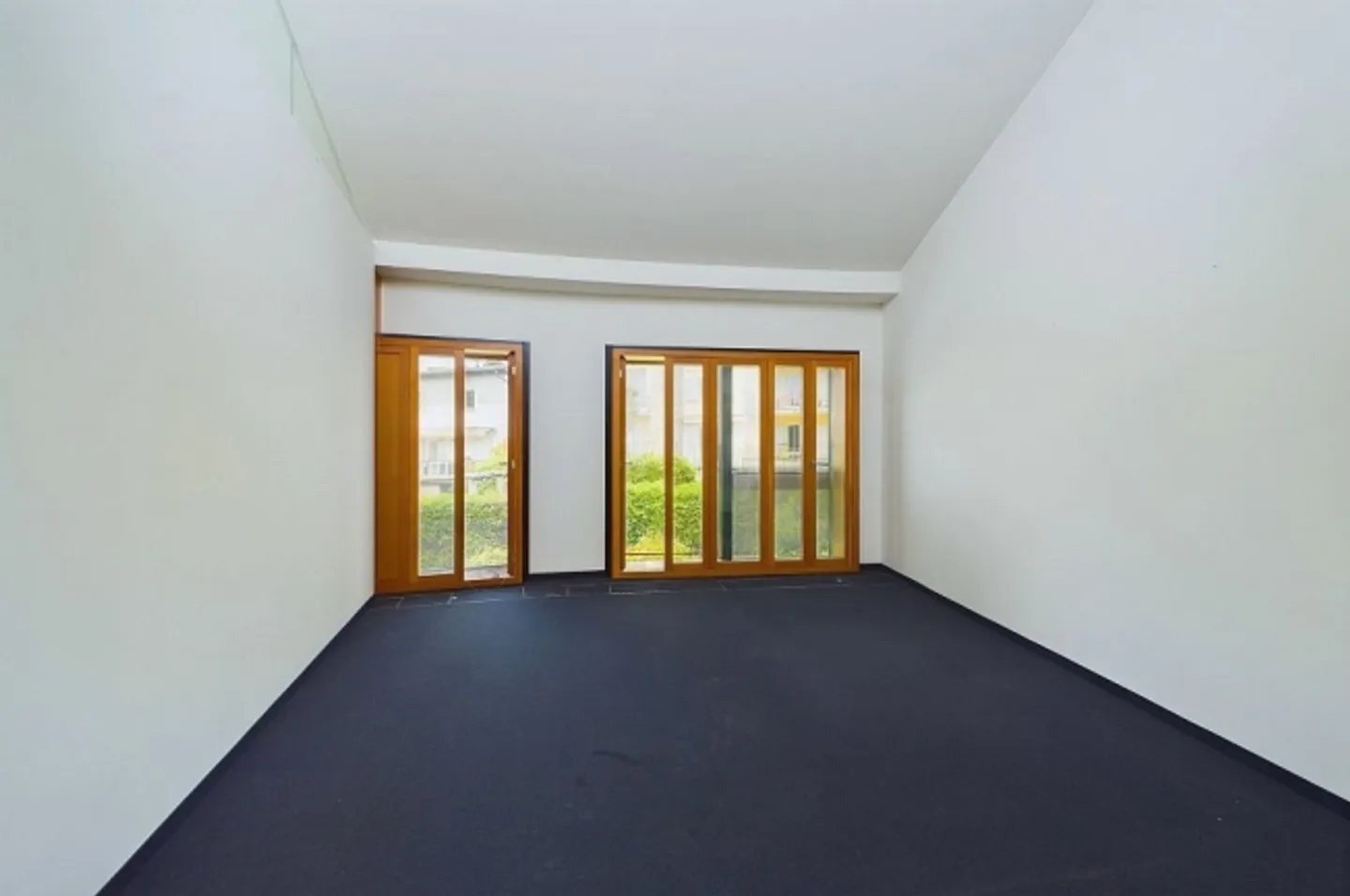 Appartement moderne et élégant de 4 pièces à Comano - Photo 8 sur 13