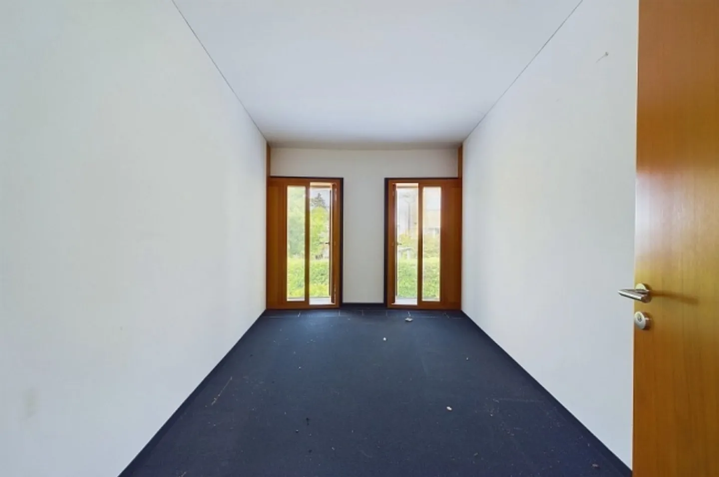 Appartement moderne et élégant de 4 pièces à Comano - Photo 10 sur 13