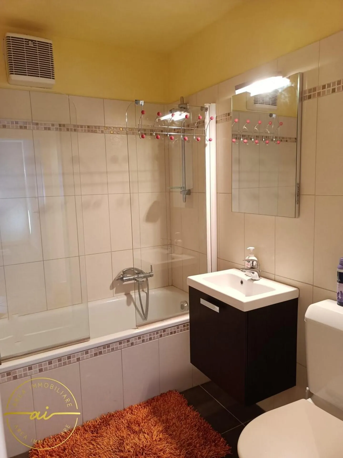 DACHGESCHOSS 4.5 ZIMMER MIT DOPPELTER TERRASSE UND OFFENEM BLICK - Foto 8 von 9