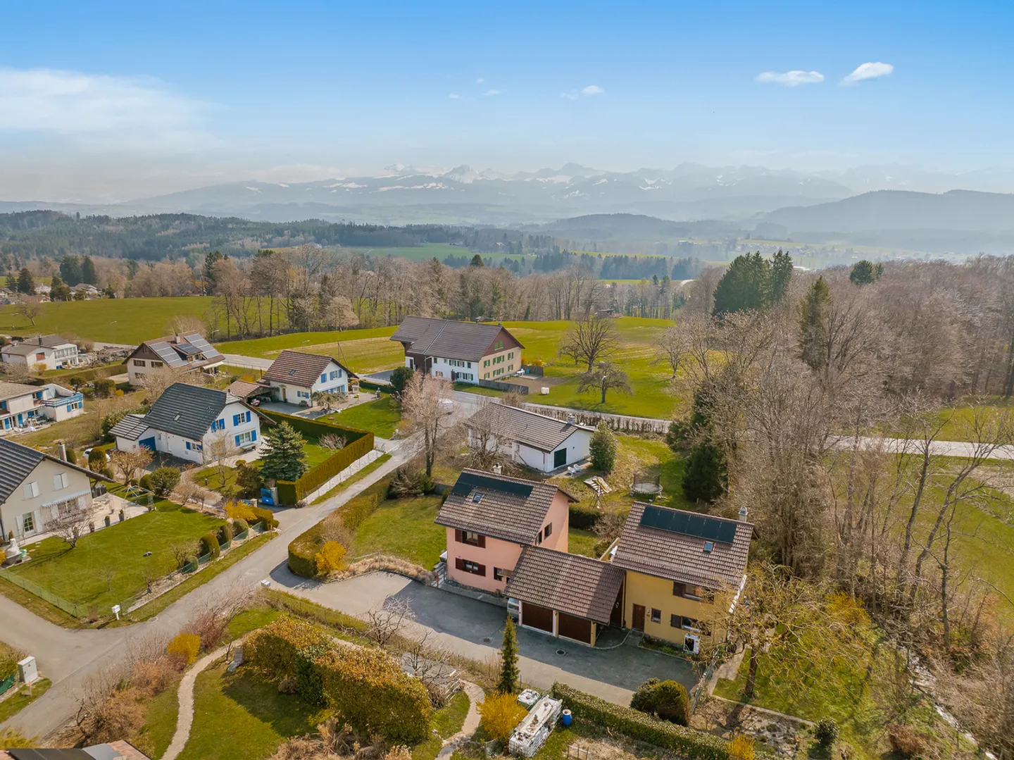 Elegante Doppelhaushälfte bei den Garagen in einer ruhigen Umgebung - Foto 13 von 15