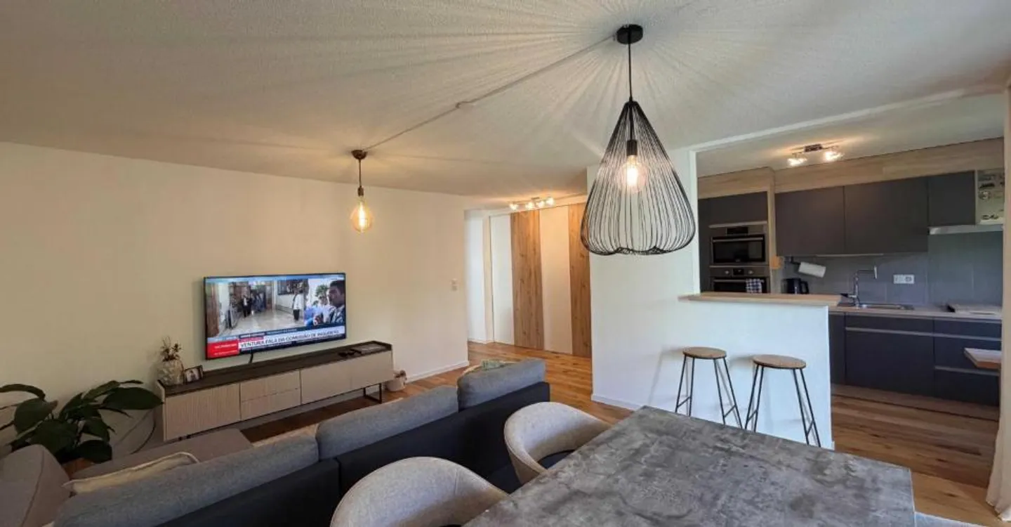 Cozy 3.5-room apartment fully renovated in Avenches - Photo 3 of 9