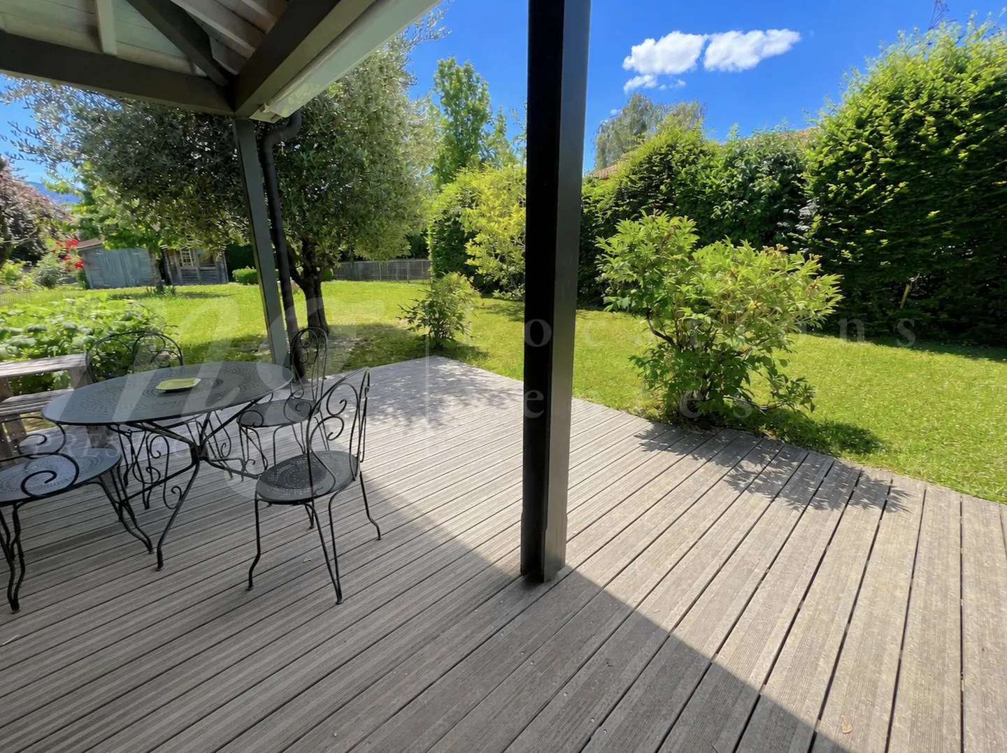 Grande Maison Familiale avec Jardin - Photo 2 sur 12