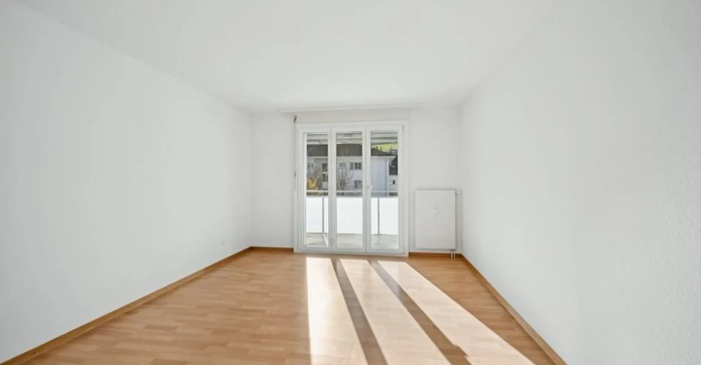 Large, bright apartment for rent in Thürnen! - Photo 7 of 8