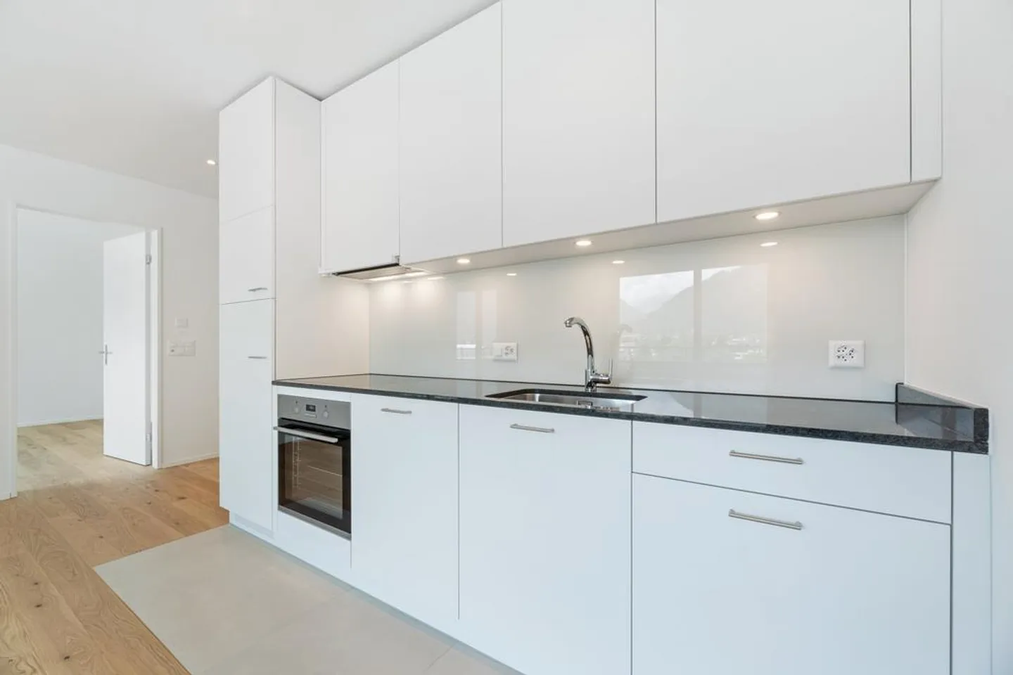 Vivere attraente presso la nuova stazione cantonale - Foto 2 di 10