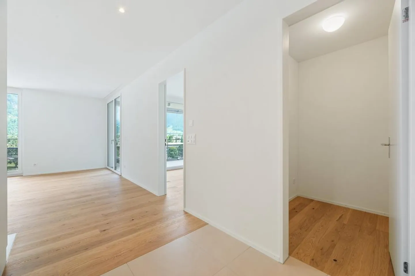 Vivere attraente presso la nuova stazione cantonale - Foto 5 di 10