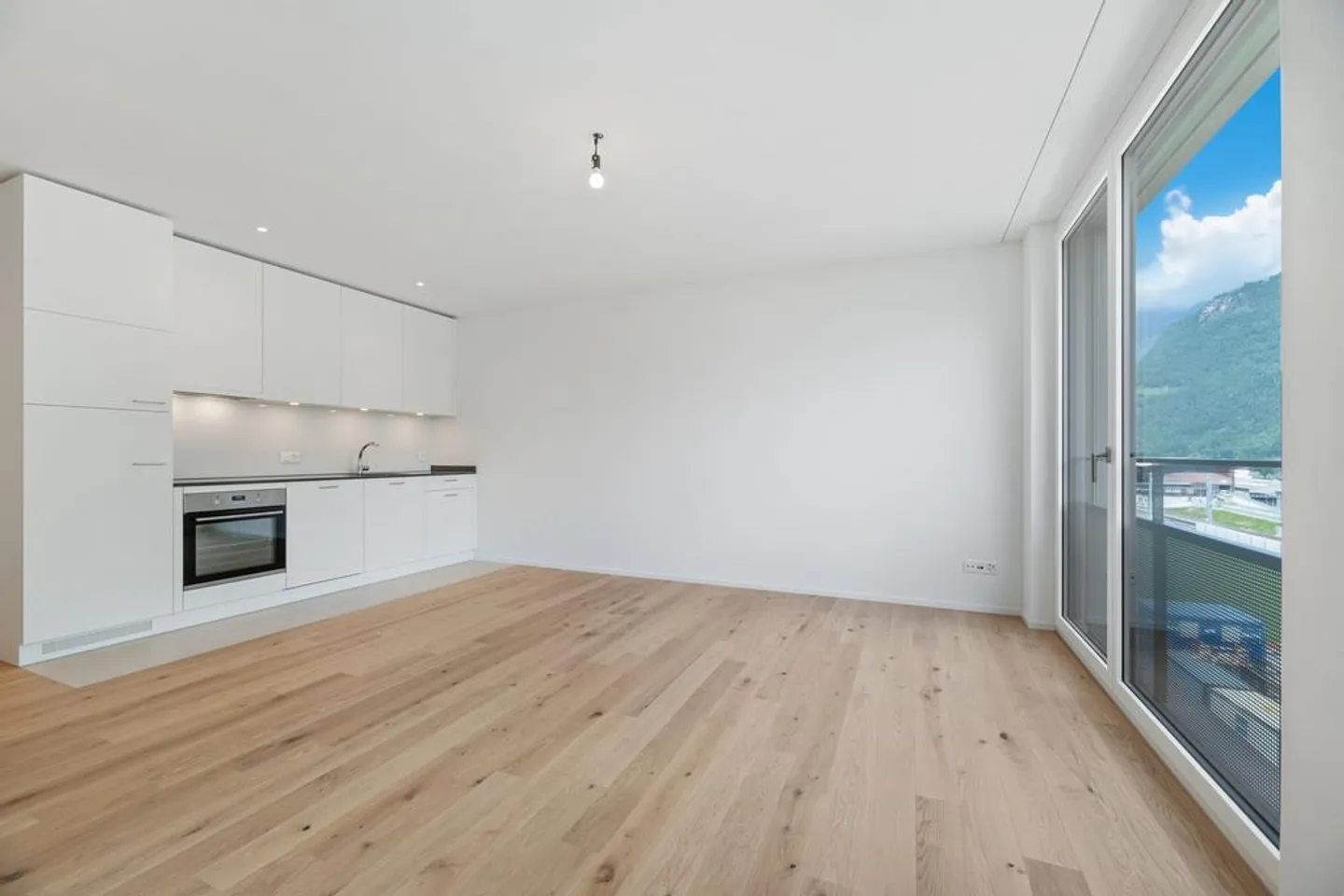 Vivere attraente presso la nuova stazione cantonale - Foto 3 di 10