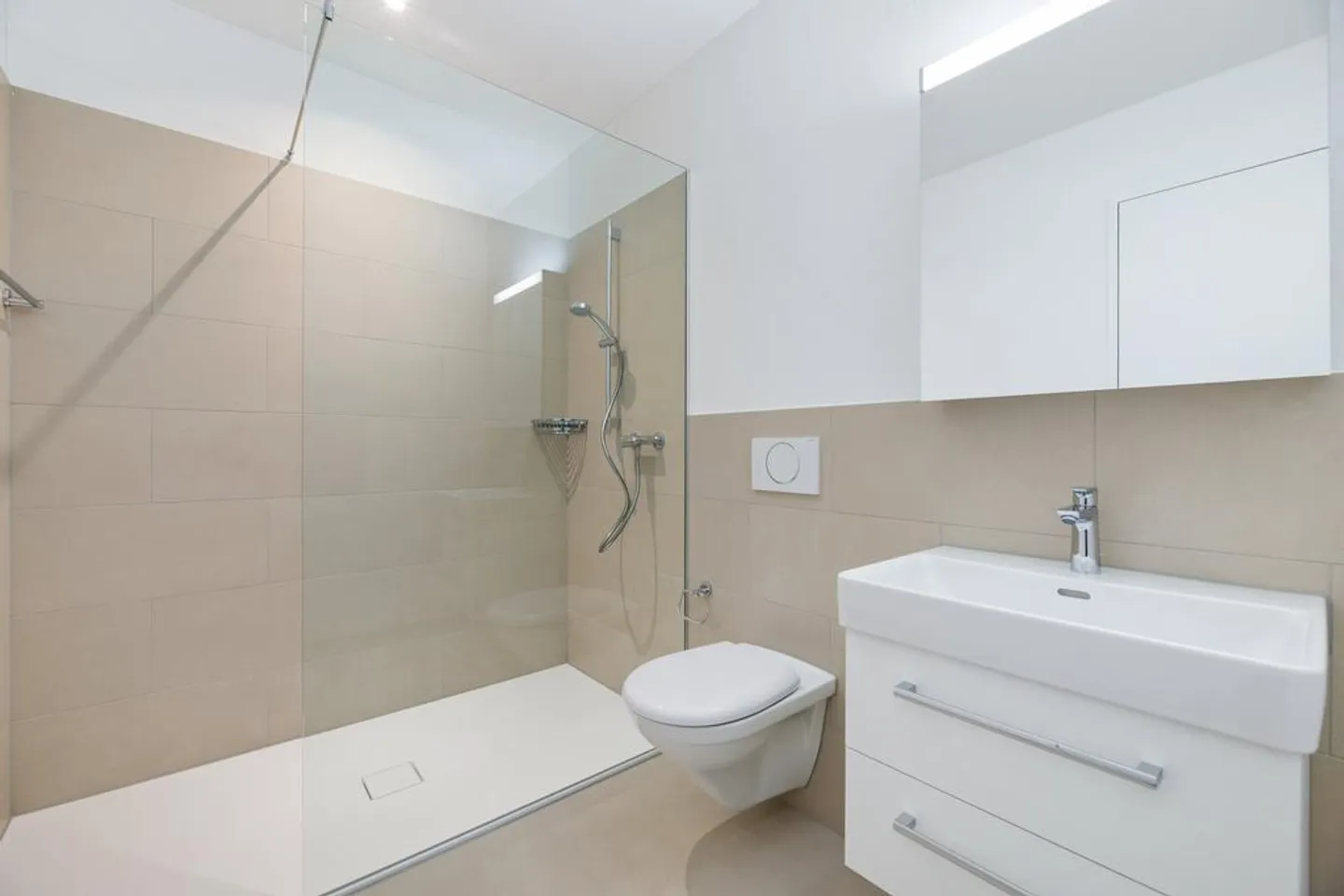 Vivere attraente presso la nuova stazione cantonale - Foto 7 di 10