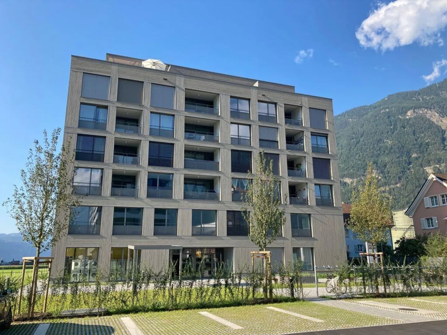 Vivere attraente presso la nuova stazione cantonale - Foto 10 di 10