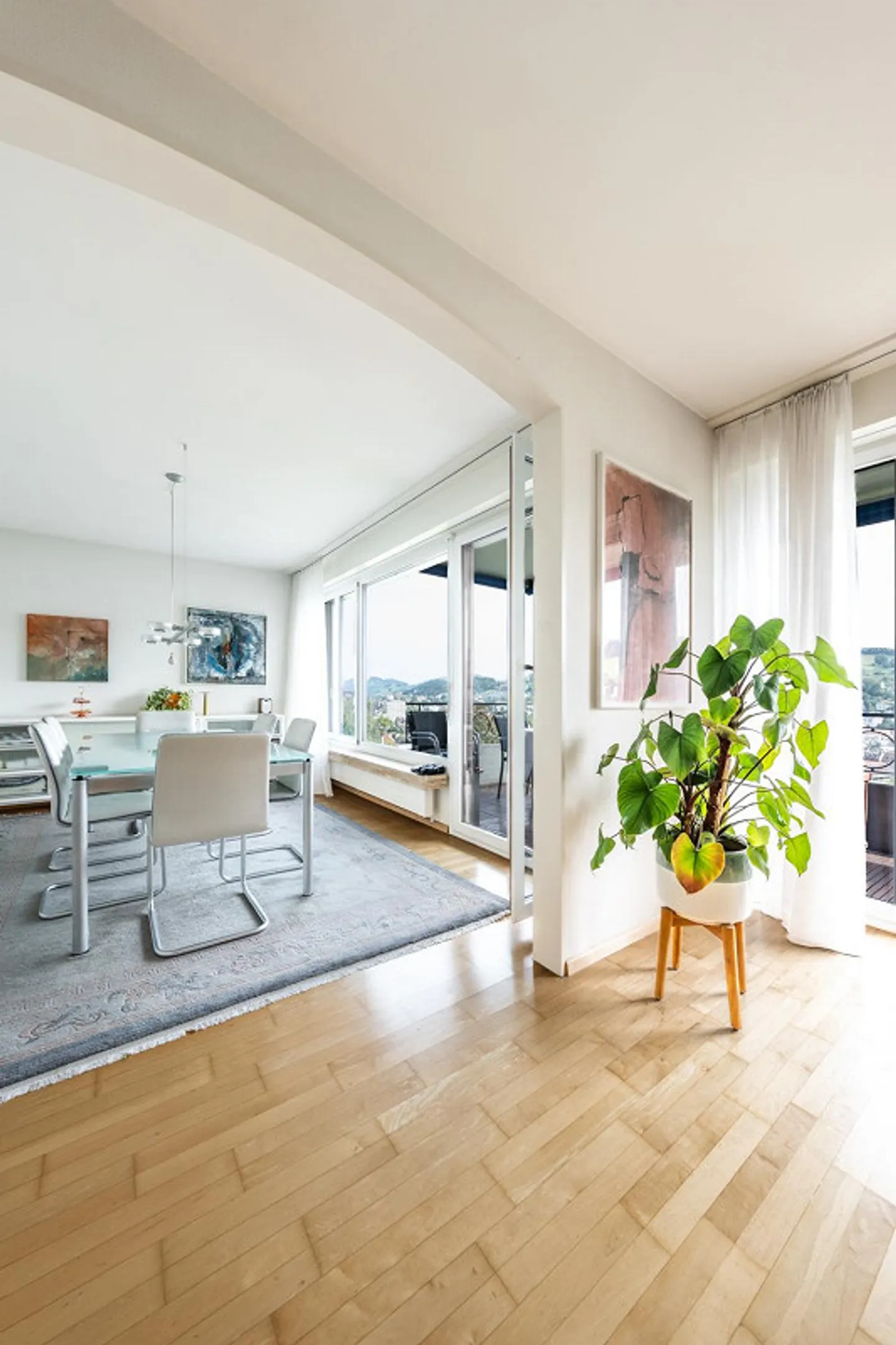 Helle Wohnung mit atemberaubendem Blick - Foto 6 von 29