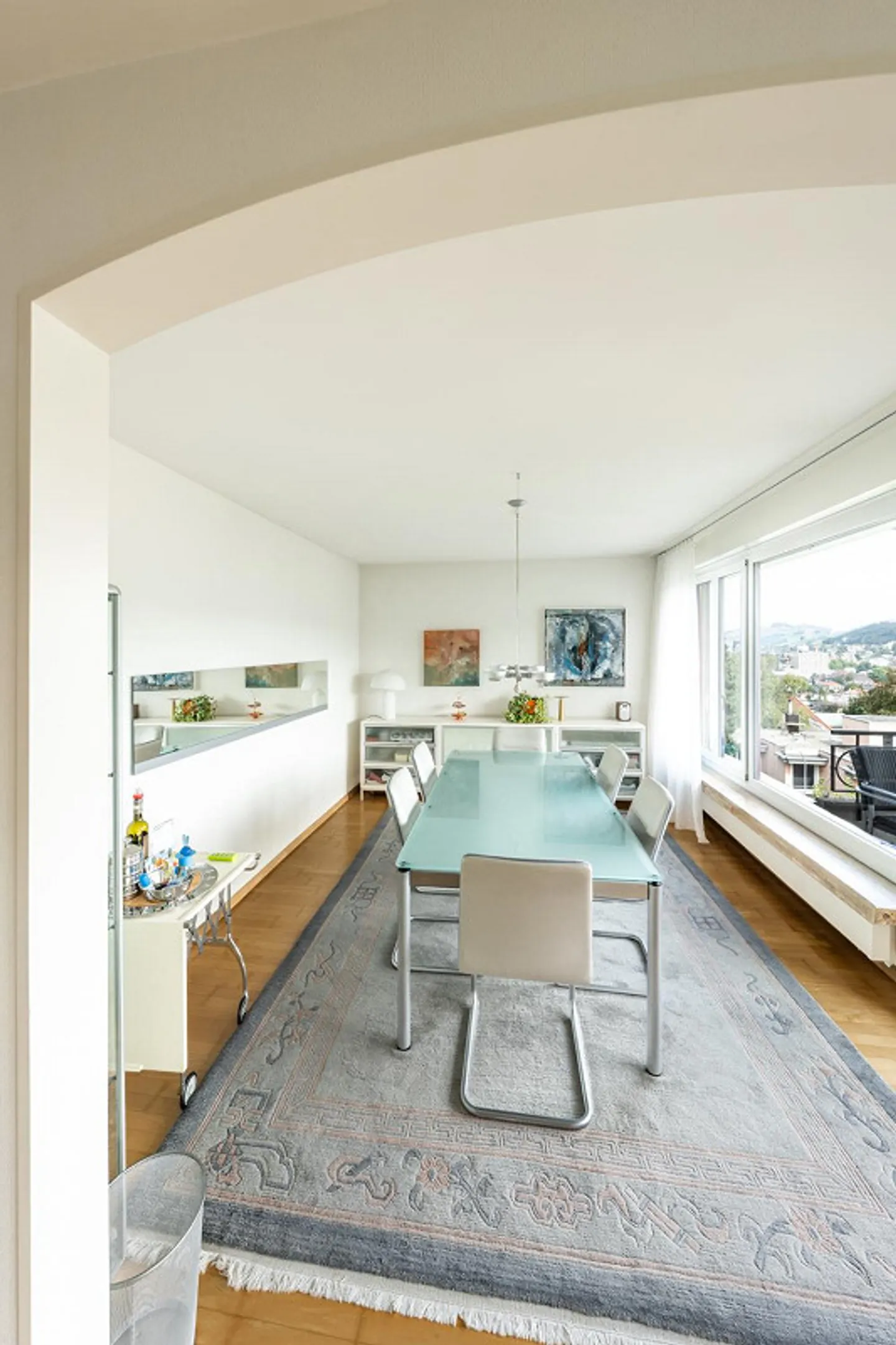 Helle Wohnung mit atemberaubendem Blick - Foto 7 von 29
