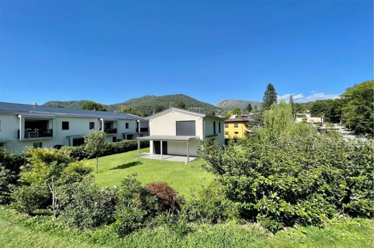 5.5 Room single house - Photo 1 of 13