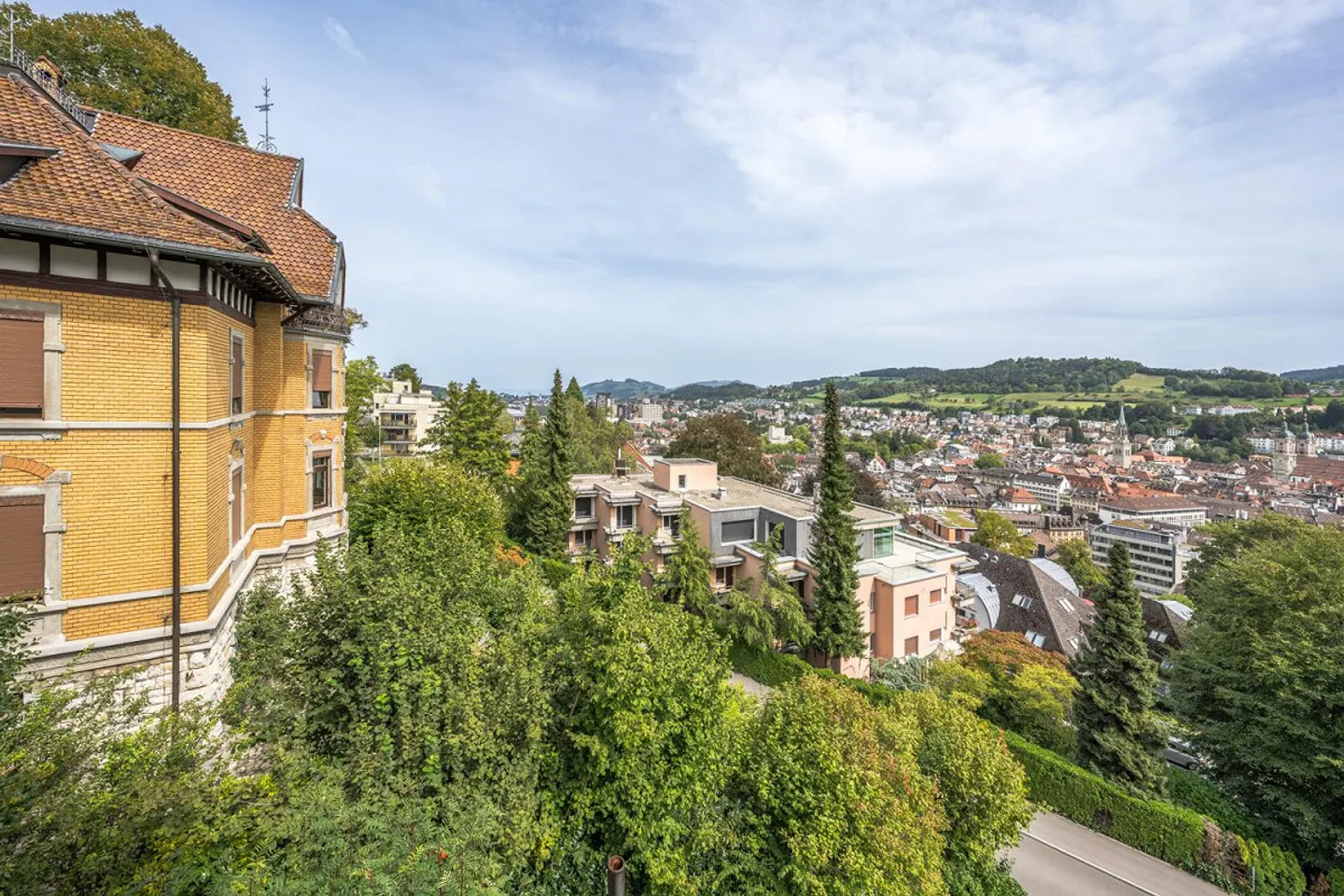 Helle Wohnung mit atemberaubendem Blick - Foto 12 von 29