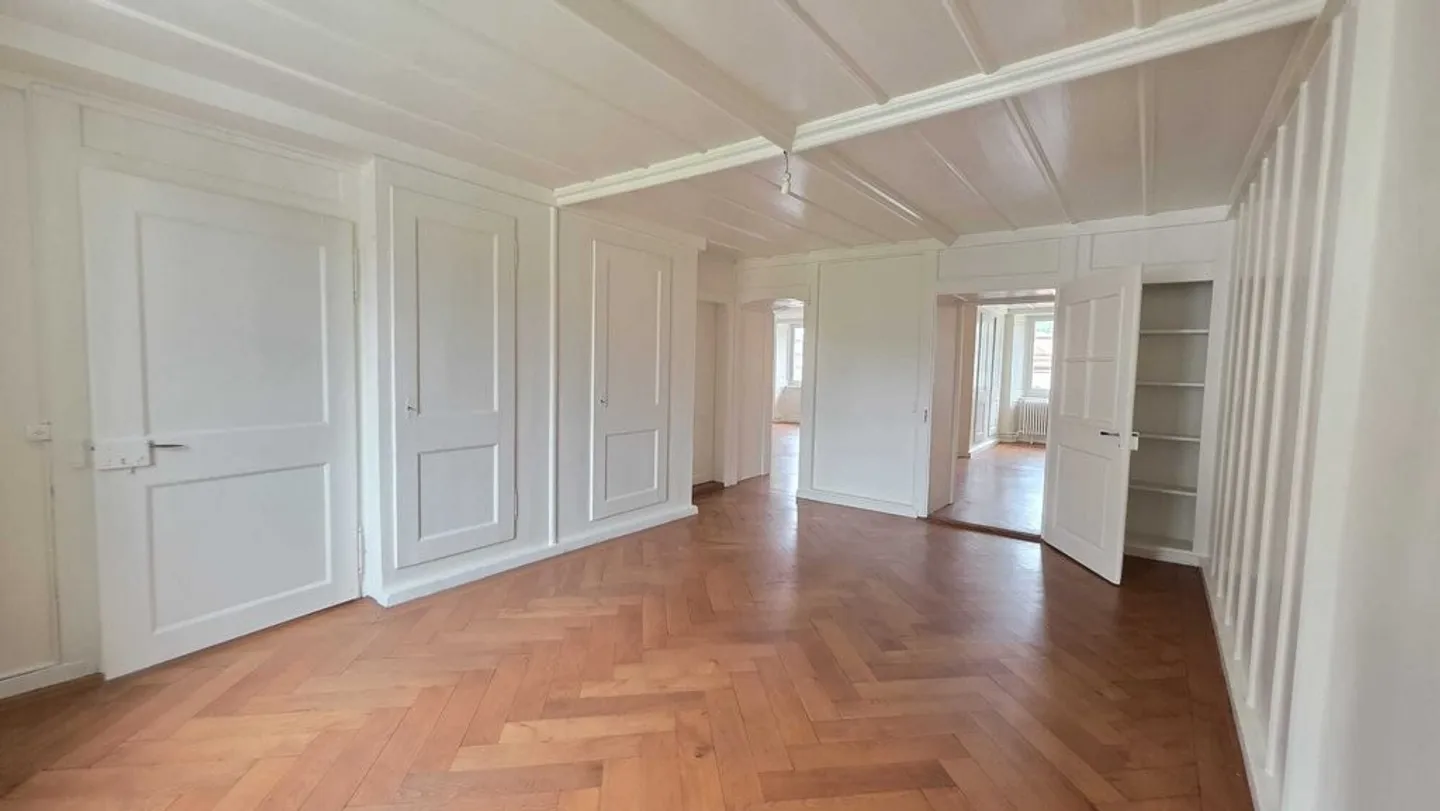 APPARTEMENT SPACIEUX DE 3,5 PIÈCES DE 95M2 - Photo 2 sur 9