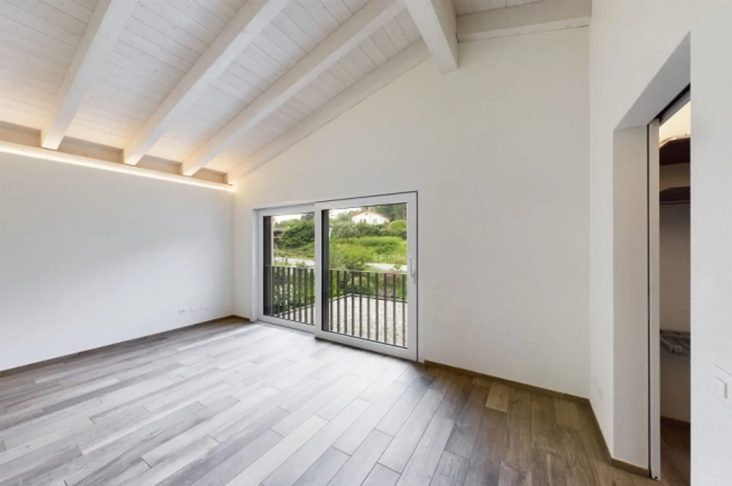 5.5 Room single house - Photo 11 of 13