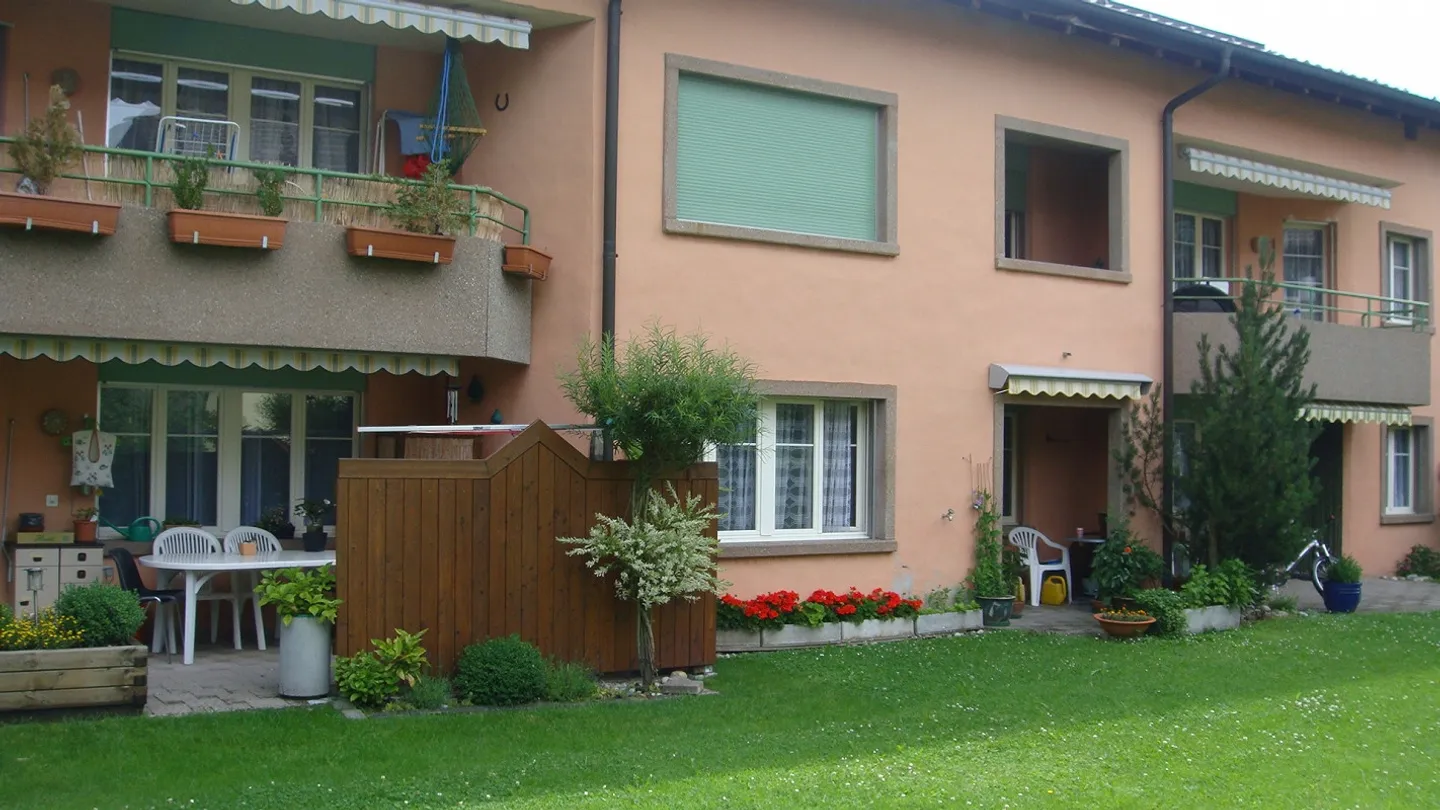 2 1/2-Zi.-Wohnung mit Gartensitzplatz - Foto 1 von 8