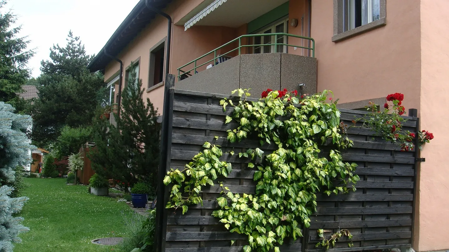 2 1/2-Zi.-Wohnung mit Gartensitzplatz - Foto 2 von 8