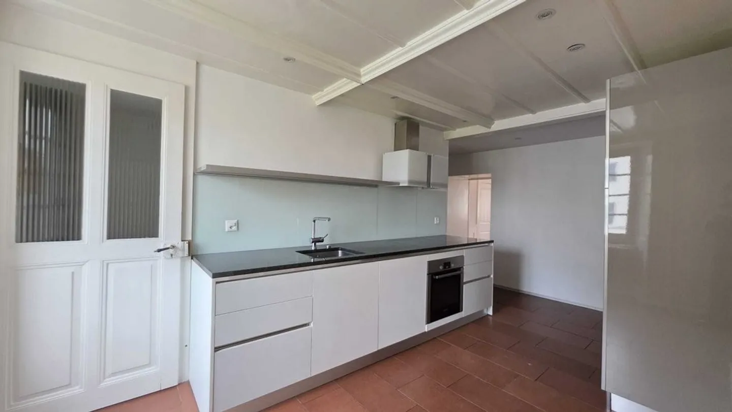 APPARTEMENT SPACIEUX DE 3,5 PIÈCES DE 95M2 - Photo 6 sur 9