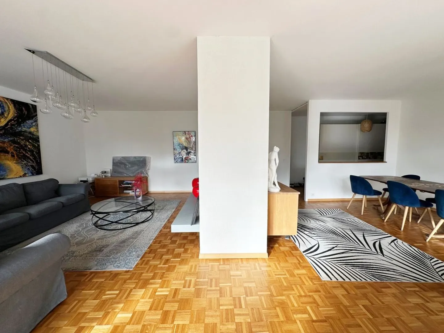 Sous-location - Bel appartement meublé avec 7,5 pièces / 4 chambres / balcon - Photo 5 sur 13