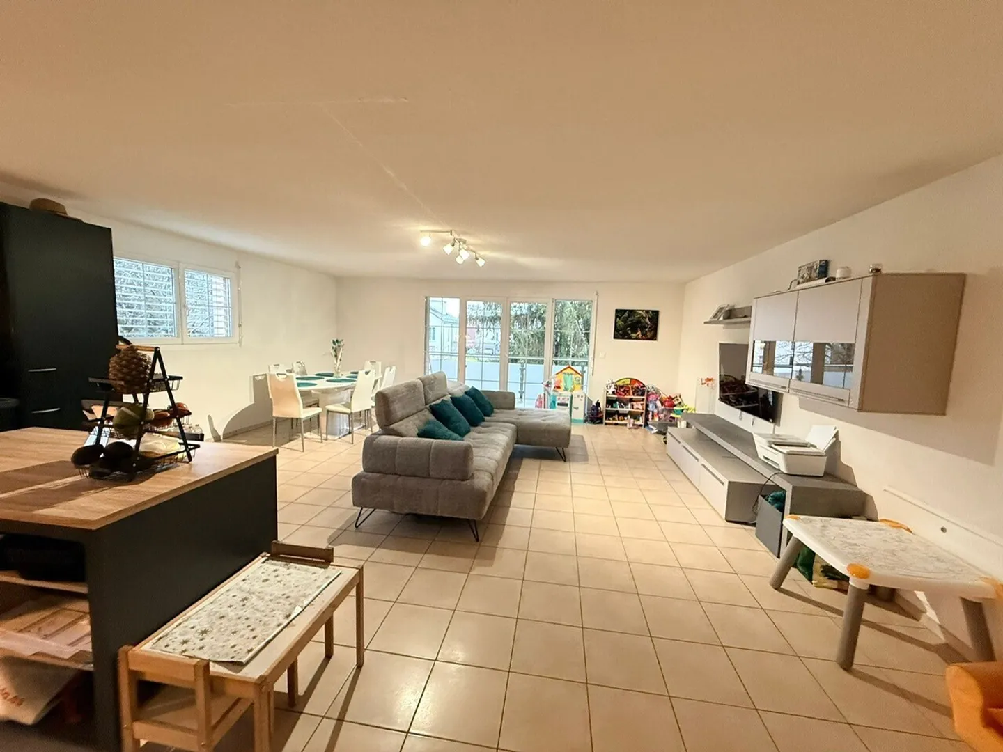 Magnifico appartamento di 4,5 locali con grande balcone a Lucens - Foto 1 di 12