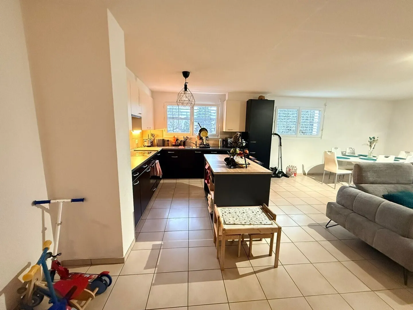 Magnifico appartamento di 4,5 locali con grande balcone a Lucens - Foto 3 di 12