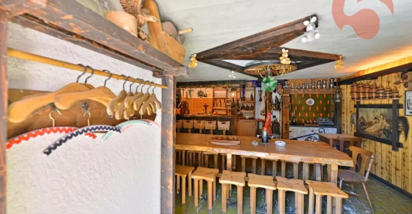 Autentica casa di villaggio con grande potenziale, garage e carnotzet - Foto 7 di 12
