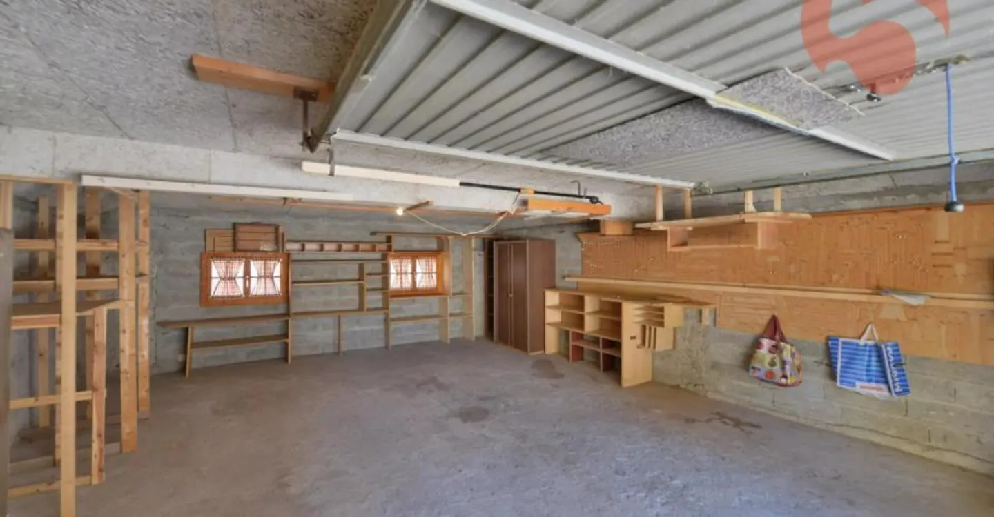 Autentica casa di villaggio con grande potenziale, garage e carnotzet - Foto 10 di 12