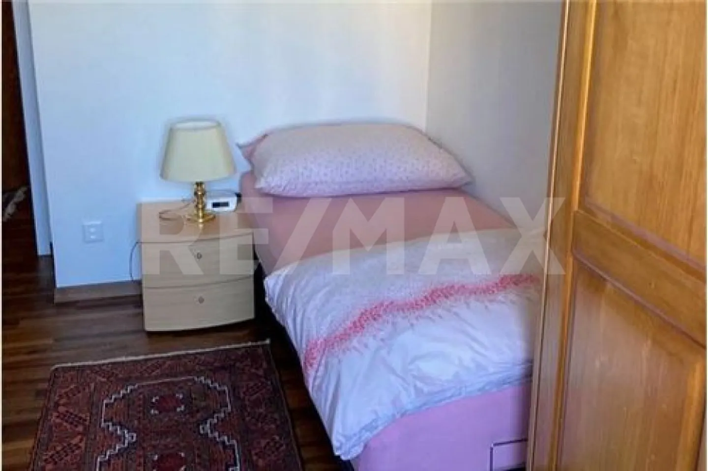 Appartamento in affitto di 3,5 stanze con vista e stufa in ceramica accogliente - Foto 8 di 13