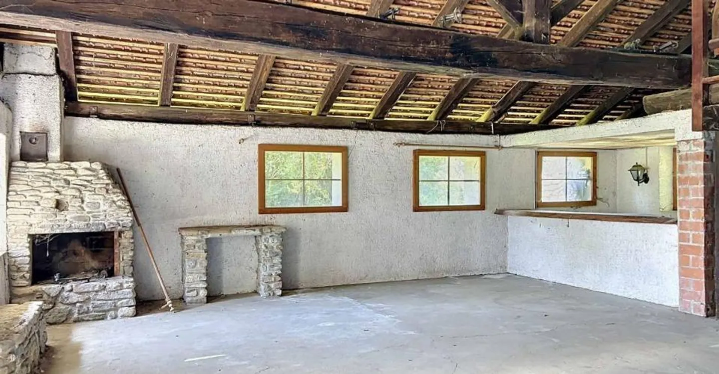 Charmante ferme de 7 pièces à rénover, environnement paisible avec annexes - Photo 8 of 12