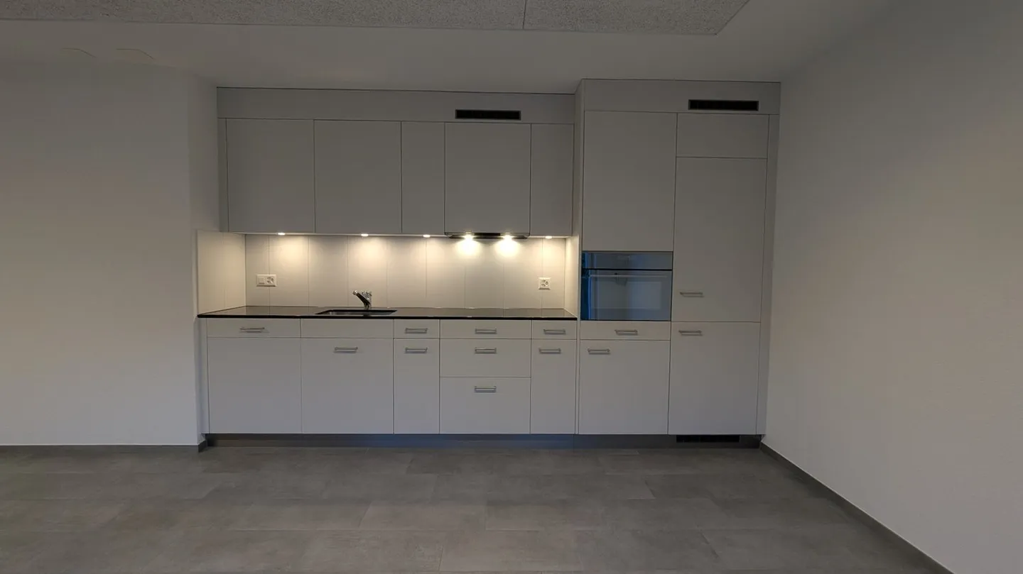 Studio Commerciale Moderno - Foto 2 di 8