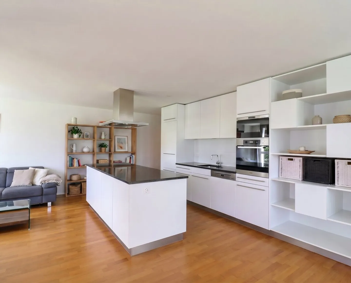 Bel Appartement avec Jardin - Photo 3 sur 14
