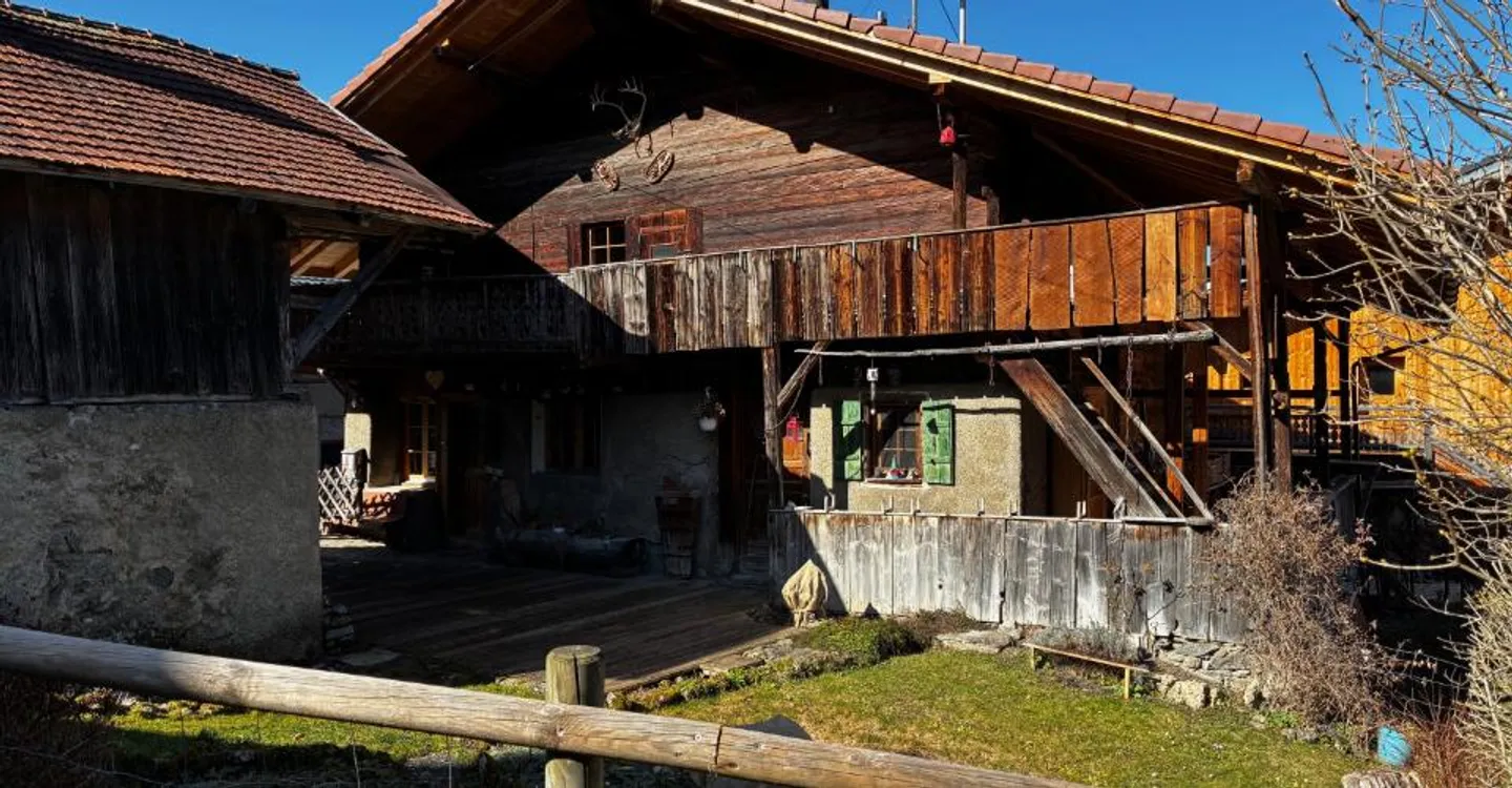 Besetzte Leibrente - Authentische Alpenchalet - Vollständig renoviert - Panex - Foto 2 von 10