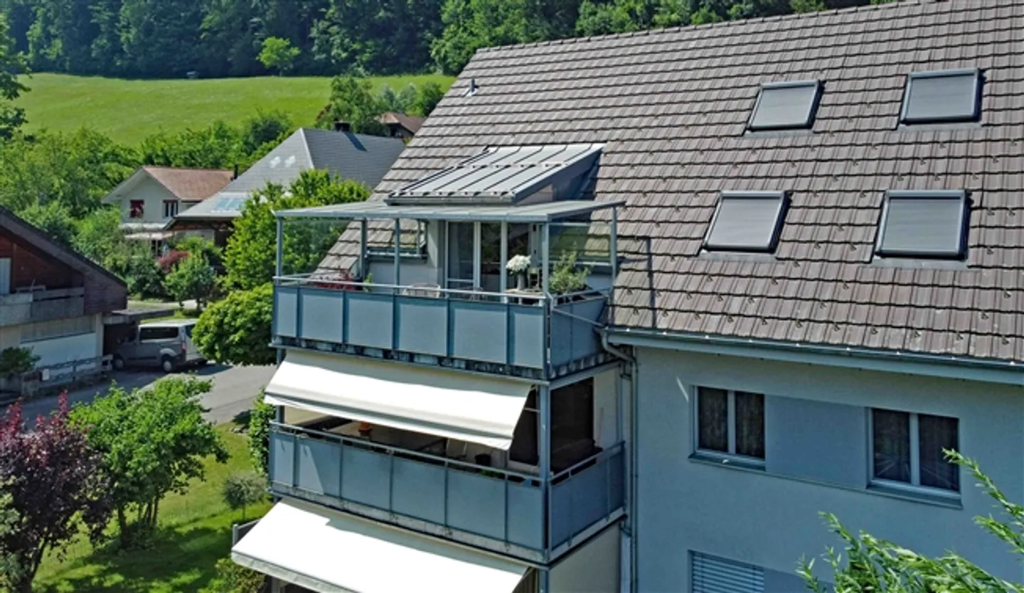 Im schönschte Egge vo Oberburg ä top-moderni Wohnig , wo mängs Eifamiliehuus i Schatte stöut - Foto 8 von 20