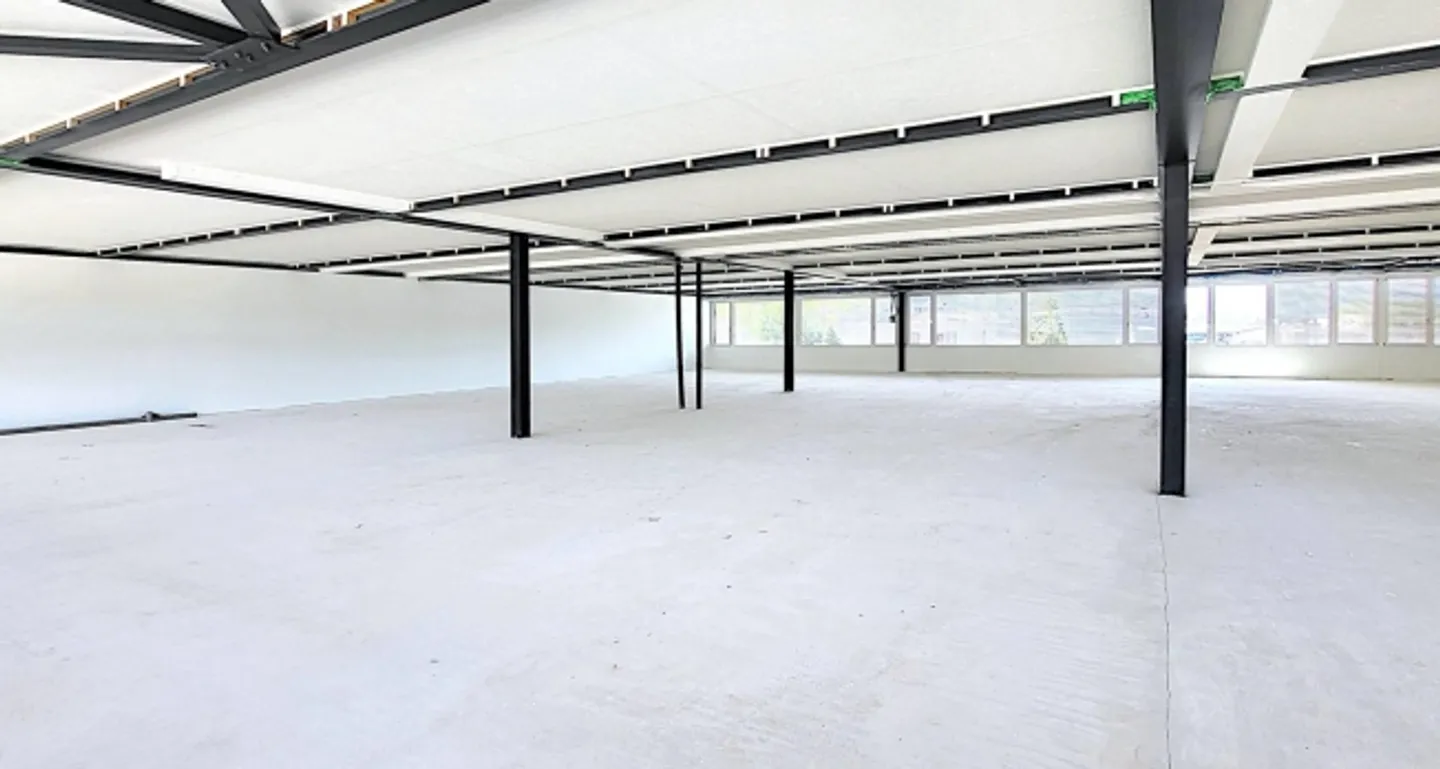 "Now also from 240 m2 - ground-level commercial spaces in Root!" - Photo 7 of 7